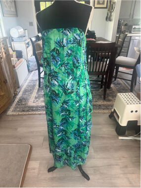 banana republic green strapless dress Banana Republic Women's Strapless Tencel -Nylon Peplum Top Olive Green Size XXS
